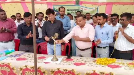 कुटुंबा: बभंडीह में प्रखंड स्तरीय खेल प्रतियोगिता मशाल का शुभारंभ, पहले दिन लम्बी कूद, बॉल थ्रो व दौड़ प्रतियोगिता का आयोजन