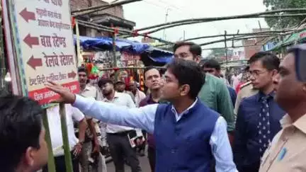 सरैयाहाट: श्रावणी मेला की तैयारी को लेकर डीसी, एसपी पहुंचे हंसडीहा, टेंट सिटी व कांवरिया पथ का किया निरीक्षण