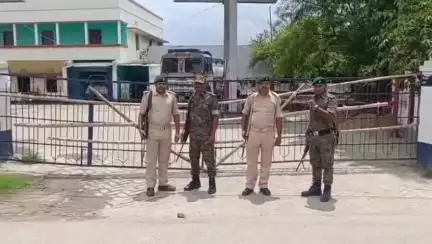 सिवान: भगवानपुर मलमलिया तिहरे हत्याकांड में एसपी की कार्रवाई, पेट्रोल पंप सील, 9 गिरफ्तार
