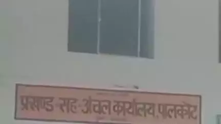 पालकोट: कस्तूरबा गांधी आवासीय विद्यालय बघिमा में खाद्य पदार्थों की अनियमितता पर एसडीओ ने किया निरीक्षण