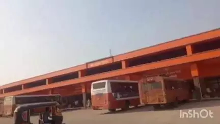 निलंगा: निलंगा उदगीर एसटी च्या वाढल्यास 24 फेऱ्या मार्गावर चार शिवशाही बस चालवण्याचा निर्णय प्रवाशांची होणार सोय