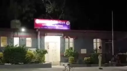 माण: म्हसवडमध्ये ख्रिश्चन धर्माचा आग्रह; हिंदू श्रद्धांचा अपमान केल्याप्रकरणी महिले विरुद्ध पोलीस ठाण्यात गुन्हा दाखल