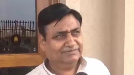 फुलेरा मु. सांभर: राजस्थान प्रदेश कांग्रेस कमेटी के अध्यक्ष गोविद सिंह डोटासरा ने पंचायत व निकाय चुनाव को लेकर भजनलाल सरकार पर साधा निशाना