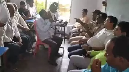 फतेहपुर: मोहर्रम पर्व को लेकर रघवाचक स्कूल में शांति समिति की बैठक, हुडदंग करने वालों पर होगी कार्रवाई