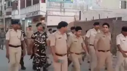 डुमरा: मेहसौल में सदर डीएसपी के नेतृत्व में मोहर्रम पर्व से पहले निकला फ्लैग मार्च