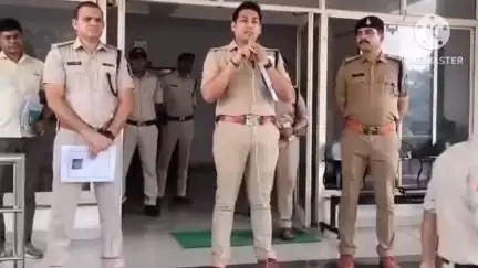 नीमच नगर: पुलिस कंट्रोल रूम नीमच में एसपी ने ली अपराध समीक्षा बैठक, मोहर्रम व आपदा प्रबंधन पर दिए सख्त निर्देश