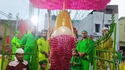 सवायजपुर: पाली कस्बे में नौवीं मोहर्रम पर निकाला गया जुलूस, गूंजी 'या हुसैन' की सदाएं