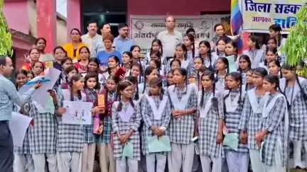 दमोह: शासकीय महारानी लक्ष्मीबाई कन्या विद्यालय में अंतर्राष्ट्रीय सहकारी वर्ष 2025 पर चित्रकला प्रतियोगिता का आयोजन