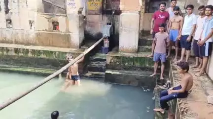 नीम का थाना: नीमकाथाना पावन तीर्थ नगरी गणेश्वर धाम में श्रद्धालुओं को बेहतर सुविधा देने के लिए ग्रामीणजन आगे आए