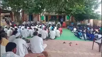 जालना: मौजपुरी येथील जिल्हा परिषद शाळेत पालक मेळावा; मुलाच्या गुणवत्तावाढीसाठी प्रयत्न करण्याची गावकर्‍यांची मागणी