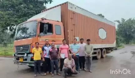 कोरची: कोरची जवळ गोवंशाची अवैध तस्करी कोरची पोलीसानी हाणून पाडली,६६ गोवंशाची मूक्तता ३ आरोपीना अटक