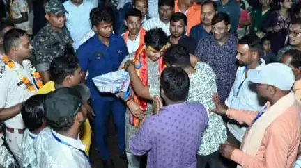 ଓରିଏଣ୍ଟ: ଝାରସୁଗୁଡା ର ପ୍ରସିଦ୍ଧ ଜଗନ୍ନାଥ ମନ୍ଦିର କୁକୁରଜଂଘା ଠାରେ ମହାପ୍ରଭୁ ଙ୍କ ବାହୁଡା଼ ଯାତ୍ରା ଅନୁଷ୍ଠିତ