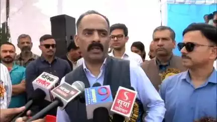 शिमला शहरी: शिमला में पंचायतीराज मंत्री अनिरुद्ध सिंह ने एनएचआई और फोरलेन निर्माण कंपनी के खिलाफ खोला मोर्चा, नंबर किया जारी