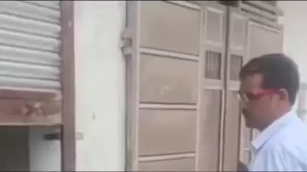 महेंद्रगढ़: महेंद्रगढ़: ड्यूटी के दौरान शराब के नशे में पटवारी, लोगों ने काम न करने का लगाया आरोप