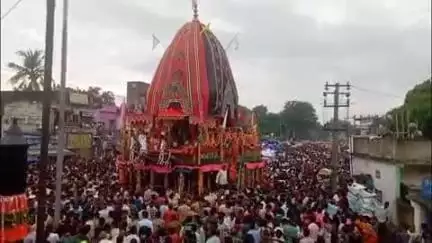 କେନ୍ଦୁଝର ସହର: ଆନନ୍ଦପୁର ଠାରେ ସରିଲା ମହାପ୍ରଭୁ ଙ୍କ ନବଦିନାତ୍ମକ ଯାତ୍ରା  ଜନ୍ମବେଦୀରୁ ଶ୍ରୀମନ୍ଦିର ମୁଖେ ବାହୁଡ଼ିଲେ ଦଧିବାମନଜୀଉ