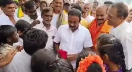 కావలి: ప్రభుత్వ పాఠశాలలో కావలి ఎమ్మెల్యే కావ్య కృష్ణారెడ్డి...
