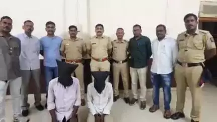 हदगाव: डोरली येथील खूणाच्या गुन्ह्यातील अज्ञात आरोपींचा शोध घेऊन 12 तासाच्या आत हदगाव पोलिसांनी केली 2 आरोपींना अटक केली