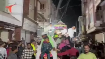 खरगौन: खरगोन में मोहर्रम पर निकला मन्नत का ताजिया, भारी संख्या में मुस्लिम समाजजन हुए शामिल