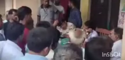 सिधवलिया: बैकुंठपुर थाना परिसर में जनता दरबार का आयोजन, भूमि विवाद मामलों की हुई जनसुनवाई