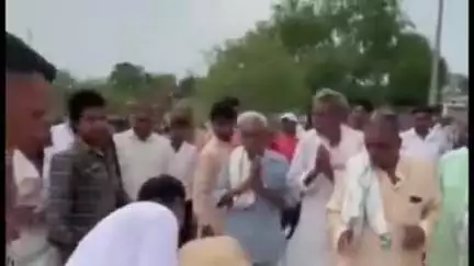 हिण्डौन: रीठौली में भागवत कथा में पहुंचे विधायक दर्शन सिंह गुर्जर का लोगों ने किया स्वागत