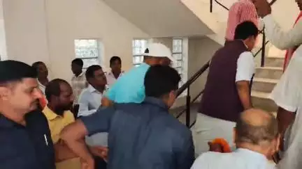 सुल्तानगंज: बिहार सरकार के पथ निर्माण मंत्री नितिन नवीन विश्व प्रसिद्ध श्रावणी मेले का जायजा लेने पहुंचे