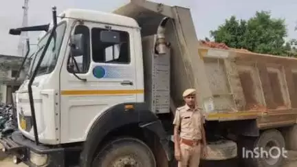 रूपनगर: रूपनगढ़ थाना पुलिस ने अवैध खनन के खिलाफ कार्रवाई करते हुए अवैध सामग्री से भरे डंपर को किया ज़ब्त
