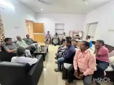 ଜି ଉଦୟଗିରି: ଜି ଉଦୟଗିରି ପୂର୍ତ୍ତ ବଙ୍ଗଳା ଠାରେ ପ୍ରେସ କ୍ଲବର ଏକ ବୈଠକ ଅନୁଷ୍ଠିତ