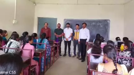 पत्थलगांव: पत्थलगांव में 185 युवतियों ने दी नव गुरुकुल की प्रवेश परीक्षा
