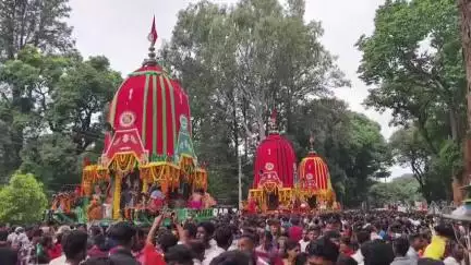 କୋରାପୁଟ ସହର: ଶାବର ଶ୍ରୀକ୍ଷେତ୍ର ବଡ଼ଦାଣ୍ଡରେ ଲାଗିଲା ତିନି ରଥ, ରଥାରୁଢ଼ ଠାକୁର ଭକ୍ତଙ୍କୁ ଦେଉଛନ୍ତି ଦର୍ଶନ