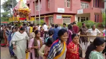 ବାଲେଶ୍ବର ମ୍ୟୁନିସିପାଲଟି: ଫକୀରମୋହନ ବିଶ୍ୱବିଦ୍ୟାଳୟ ପରିସରରେ ବାହୁଡ଼ା ଯାତ୍ରା ପାଳିତ