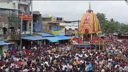 କୋଟପାଡ: ନିର୍ବାଚନ ମଣ୍ଡଳୀର ବିଭିନ୍ନ ସ୍ଥାନରେ ପବିତ୍ର ବାହୁଡ଼ା ଯାତ୍ରା ଅନୁଷ୍ଠିତ