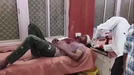 मंझनपुर: गोरामारूफपुर के समीर हसन फिर दबंगों के कहर से लहूलुहान, पुलिस पर पक्षपात का आरोप