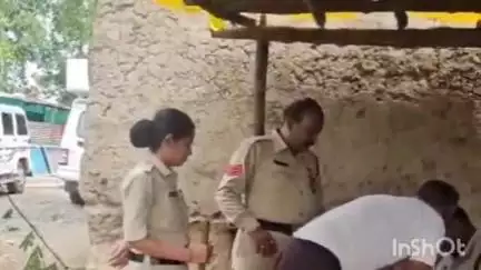 नेपानगर: नेपानगर के जंगलों में आबकारी विभाग का बड़ा ऑपरेशन, ₹81 हज़ार की अवैध शराब ज़ब्त, 7 मामले दर्ज