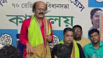 বেলডাঙা ২: একুশে জুলাই এর প্রস্তুতি সভা রেজিনগরের  তৃণমূল  বিধায়কের কার্যালয়ে