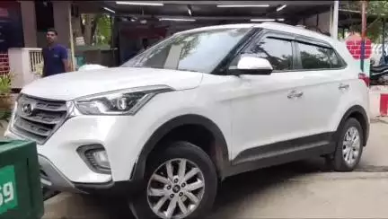துறையூர்: துறையூர் அருகே தடை செய்யபட்ட சுமார் 472 கிலோ குட்கா பறிமுதல் - டிரைவர் தப்பியோட்டம்