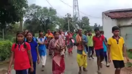 ଗୋବିନ୍ଦପୁର: ଟାଙ୍ଗରମୁଣ୍ଡା ପ୍ରାଥମିକ ବିଦ୍ୟାଳୟ ରେ କ୍ଲଷ୍ଟର ସ୍ତରୀୟ ଅବସର କାଳୀନ ସମ୍ବର୍ଦ୍ଧନା ସଭା ଅନୁଷ୍ଠିତ