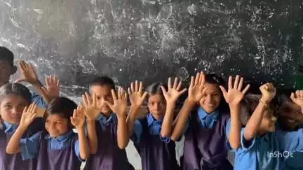 जिले में युक्तियुक्तकरण के कारण ग्राम खरगा में शिक्षक पहुंचने लगे हैं, बच्चों को मिल रहा है: जिला प्रशासन ने दी जानकारी