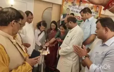 କଟକ ପୌରାଞ୍ଚଳ: ଜିଲା କଂଗ୍ରେସ କମିଟି ପକ୍ଷରୁ ଏକ ପ୍ରସ୍ତୁତି ବୈଠକ ଶନିବାର ଦୋଳମୁଣ୍ଡେଇ ଠାରେ  ଶନିବାର ଅନୁଷ୍ଠିତ ହୋଇଯାଇଛି।