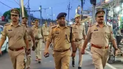 गभाना: कानून एवं शांति व्यवस्था को मद्देनज़र रखते हुए अलीगढ़ पुलिस ने गभाना समेत विभिन्न क्षेत्रों में किया पैदल गश्त