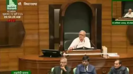 चिखली: पोलीसांनी गुटखा जप्त केल्यास 'नमुने तपासू नका' असा बेकायदा आदेश देणार्‍या अधिकार्‍याचे निलंबन करणार का?–आ. श्वेता महाले