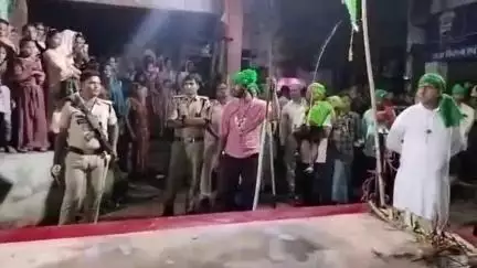 नोखा: नगर परिषद नोखा में मोहर्रम के नौवीं के अवसर पर ताजिया को घुमाया गया