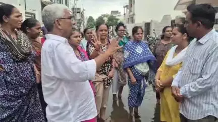 વઢવાણ: સુરેન્દ્રનગર મહાનગરપાલિકા વૉર્ડ ૬ના ઊમિયા ટાઉનશિપ શેરી નં ૧ના સ્થાનિકો ગટરના ગંદા  પાણીની સમસ્યાથી ત્રાહિમામ
#Jansamasya