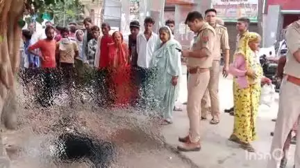 हापुड़: रामलीला ग्राउंड के पास नाले में मिला 35 वर्षीय अज्ञात युवक का शव, इलाके में फैली सनसनी, पुलिस जांच में जुटी