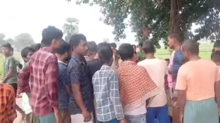 वज़ीरगंज: तेल बिगहा के पास अज्ञात व्यक्ति की ईंट-पत्थर से कुचलकर हत्या