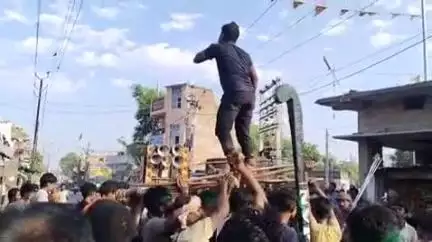 मांझी: मांझी के गांवों से निकला मोहर्रम का ताजिया जुलूस, खिलाड़ियों ने किया प्रदर्शन