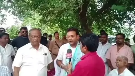 महोबा चरखारी से विधायक माननीय  ब्रजभूषण राजपूत जी (गुड्डू भैया) बंथलशाहपुर में 13 महीने पूर्व डबल मर्डर न्याय न  मिलने