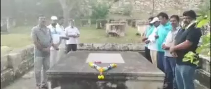 గుంతకల్లు: గుత్తి కోటలో దత్త మండలాల కలెక్టర్ సర్ థామస్ మన్రో 265వ వర్ధంతి కార్యక్రమం