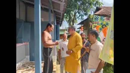 খোয়াই: মোদি সরকারের সময়ে প্রতিশ্রুতি খেলাপের বিষয় নিয়ে খোয়াই বিধানসভার ৩ নং বুথে বাড়ি বাড়ি লিফলেট বিলি কংগ্রেসের