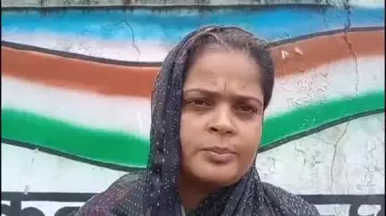 शिवपुरी नगर: करैरा: आरक्षक की शिकायत करने वाली महिला का दावा, स्मैक बेचने वाले ने कराई झूठी शिकायत, वीडियो वायरल