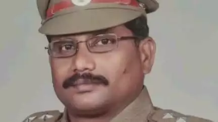 நாமக்கல்: வகுரம்பட்டியில் வட்டாரப் போக்குவரத்து அலுவலர் மற்றும் ஆசிரியரான அவரது மனைவி இருவரும் ரயில் முன்பு பாய்ந்து தற்கொலை